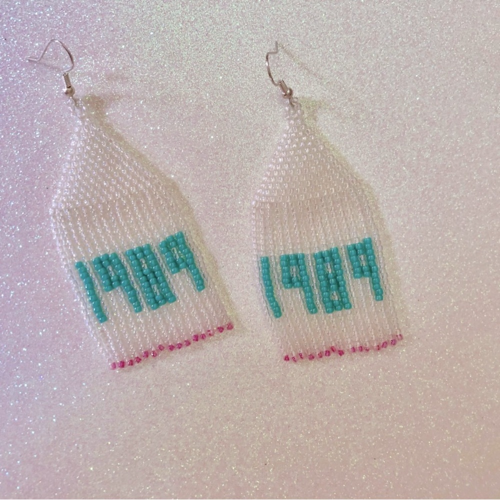 Taylor Swift 1989 Beaded Handmade Earrings NEW
